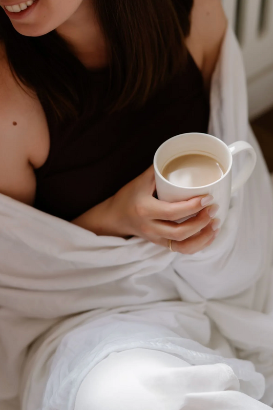 Klockan 15-kaffet kan följa med dig till sängen: så påverkar koffein din sömn